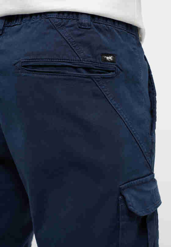 Hose Style Elastic Cargo Shorts, Blau, model